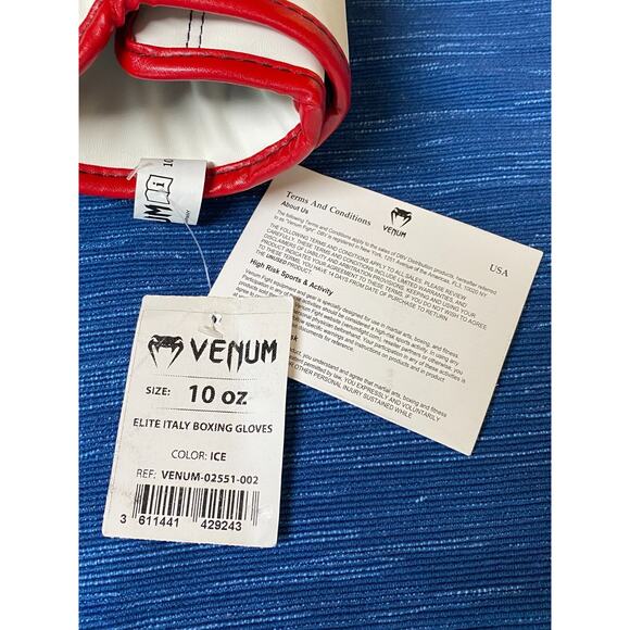 VENUM ELITE ITALY Edition Boxing Gloves 10 Oz. Ice W/ Tags Attached Used 1x 21B - Picture 2 of 4